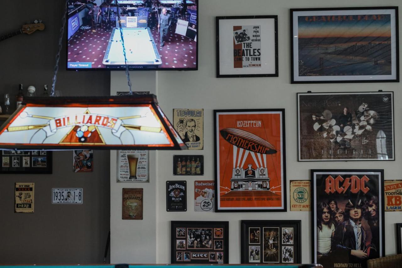 Kingsley'S Hotel And Gastro Pub Mabalacat Екстериор снимка